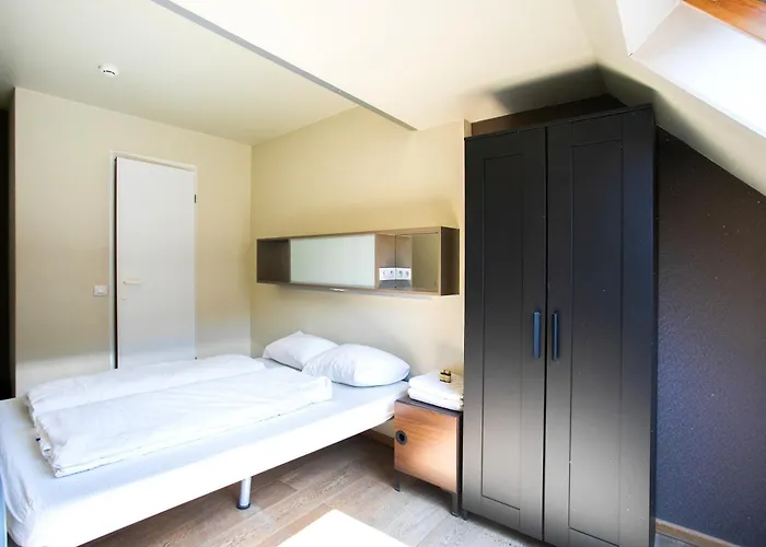 Private Bathroom Single Room