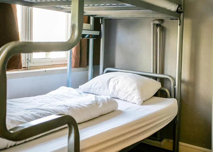 Dormitory Room Mixed