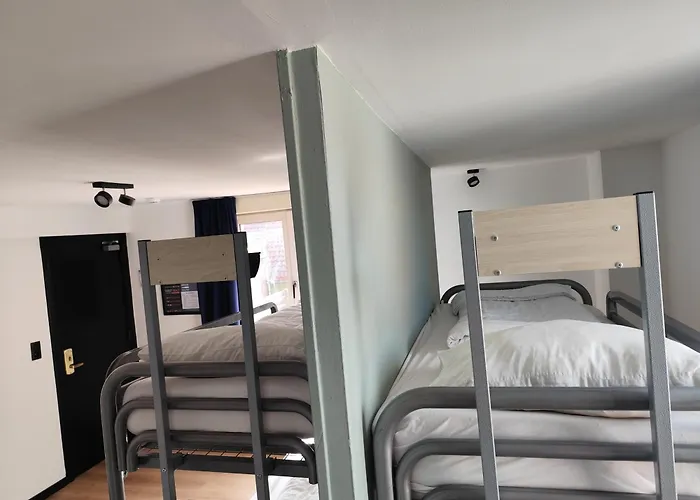 Private Bathroom Quadruple Room