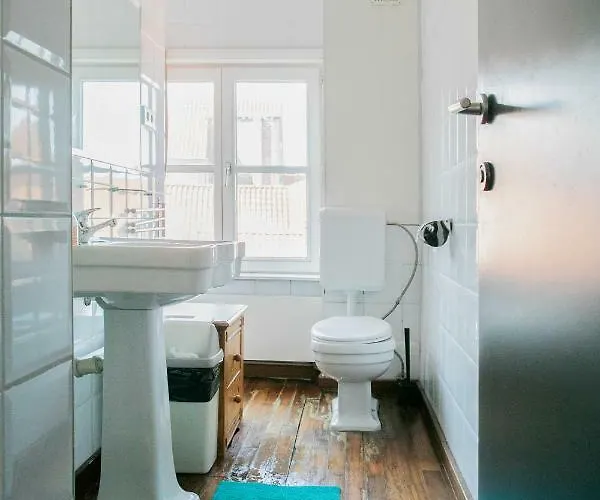 Private Bathroom Triple Room